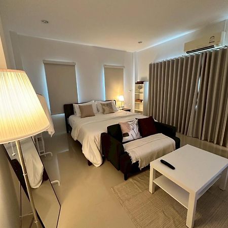 White Haven - Homestay For Ladies, Couple, Family Chanthaburi Buitenkant foto