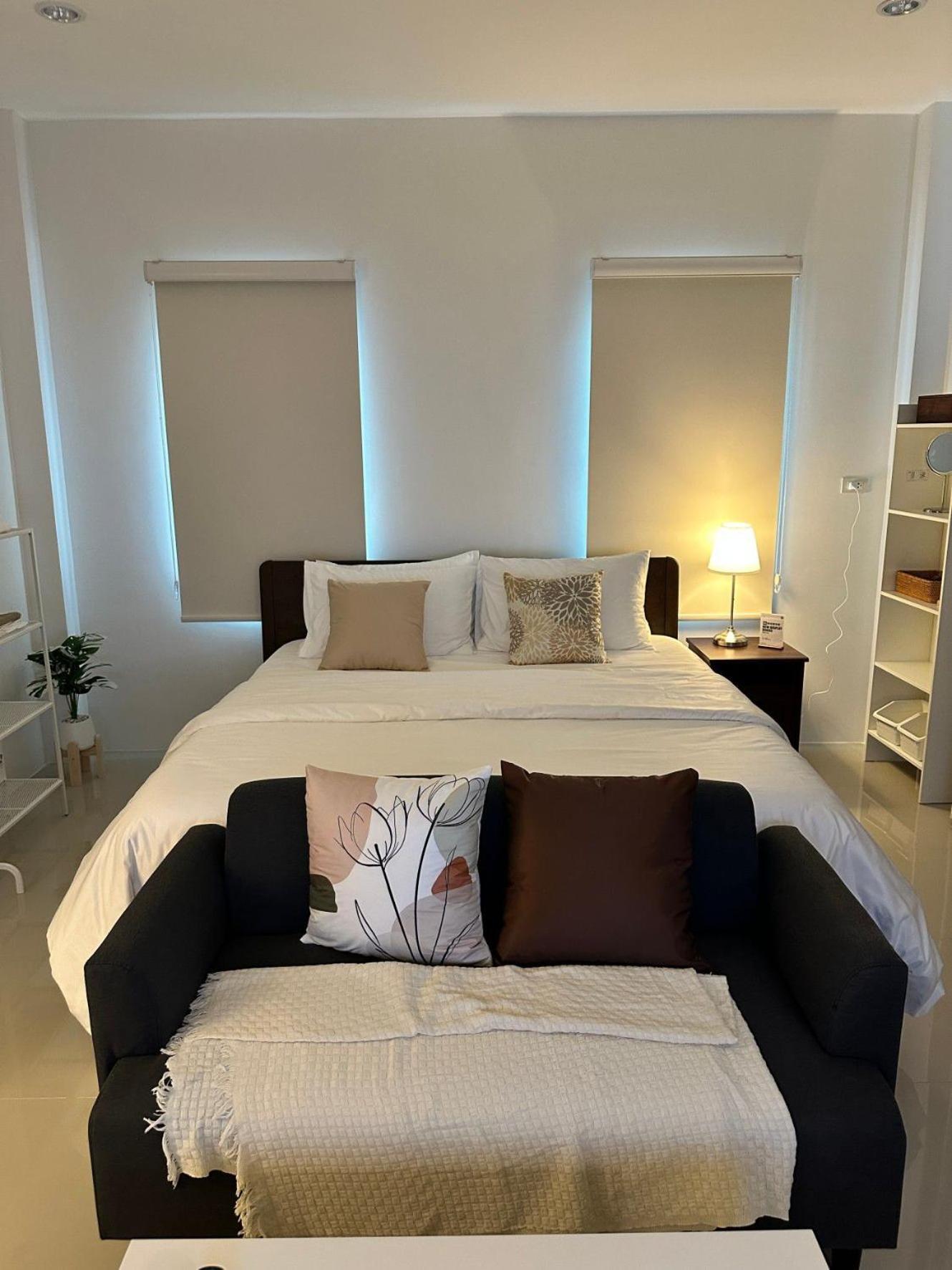 White Haven - Homestay For Ladies, Couple, Family Chanthaburi Buitenkant foto